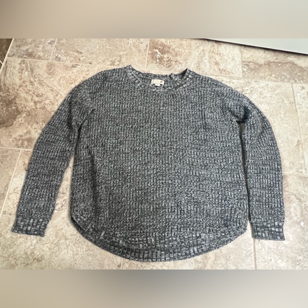 SO gray sweater size XS (juniors)